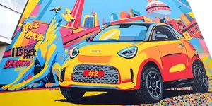 Smart #2 își anunță intrarea pe piață cu o serie de… picturi stradale. Cât de mic va fi noul model