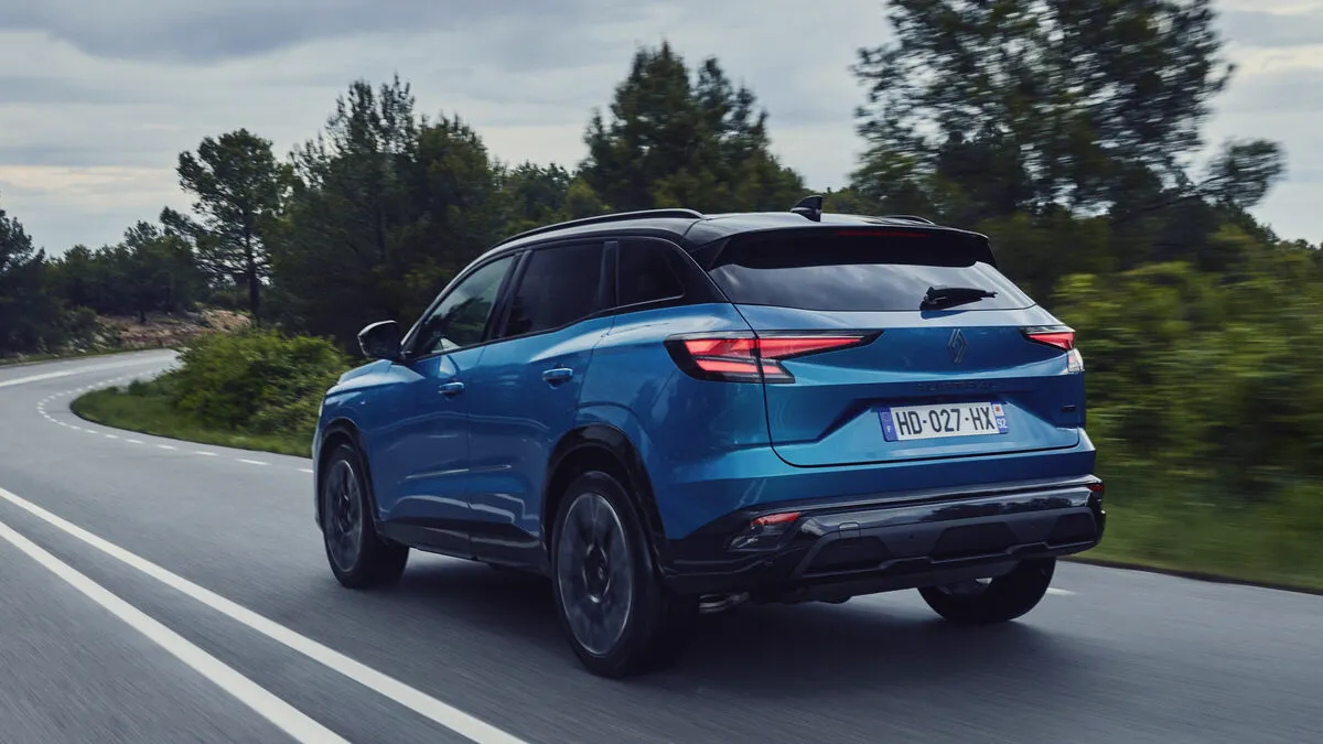 Răsturnare de situație pe piața auto din Europa. Ce tip de mașini au preferat șoferii, în 2025