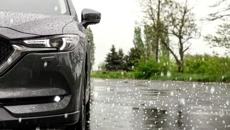 2025: Este legal să circuli cu anvelope de vară dacă plouă cu grindină? Care ar putea fi amenda
