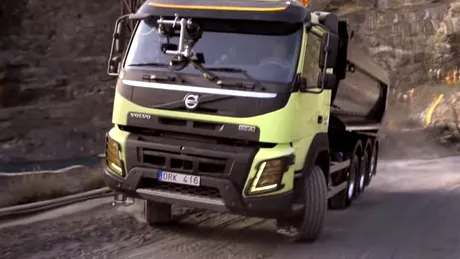 VIDEO: Poate un hamster să conducă un camion?