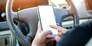 Guvern: Amenzile de circulație, plătite prin transfer bancar de pe telefon. Procesul verbal ar putea avea și un cod QR