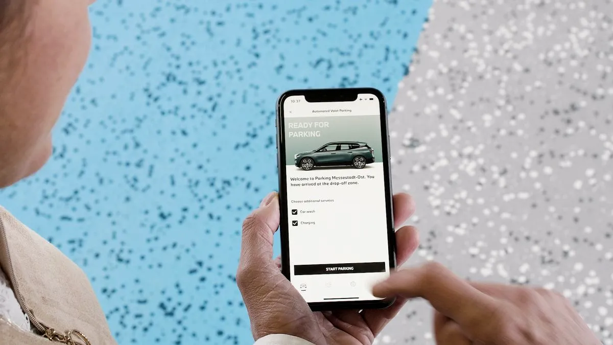 Colaborare între BMW și Valeo pentru dezvoltatea sistemului de parcare automată Nivel 4