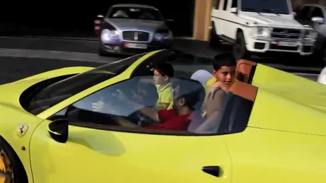 VIDEO: Ferrari 458 Italia Spider are acum 5 locuri