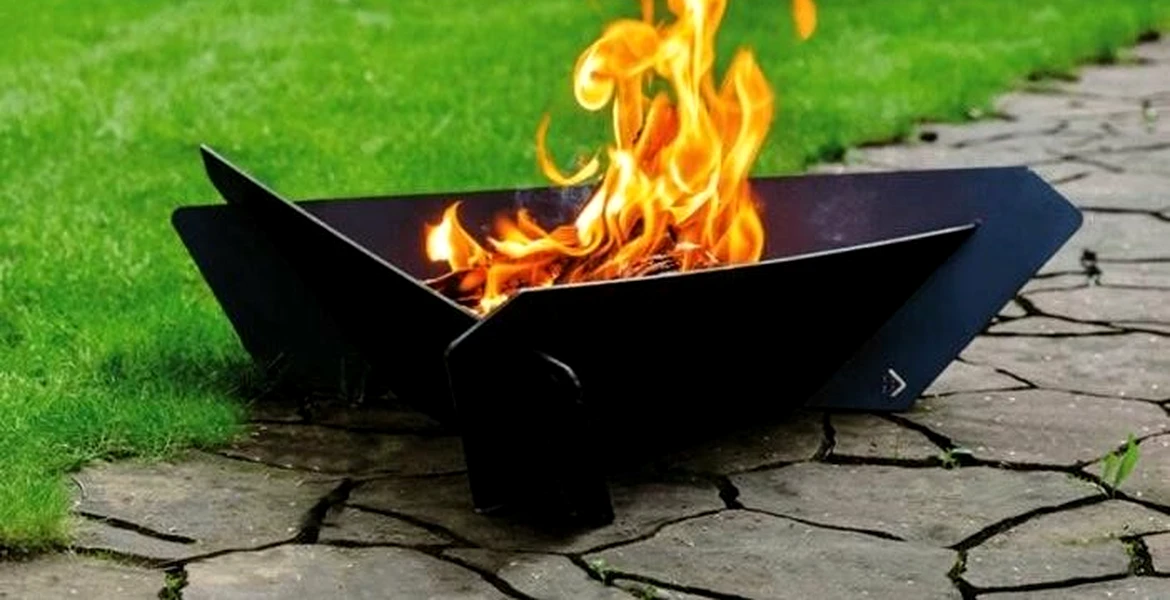 Încearcă vatra de tip firepit – focul de tabără elegant din curtea casei tale!