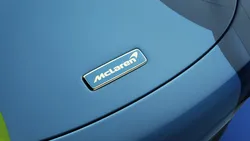 McLaren pregătește un rival hibrid pentru Ferrari Purosangue. SUV-ul de performanță va fi lansat în 2028