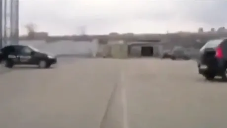 VIDEO. Cum parchează o şoferiţă din Rusia. Varianta hardcore