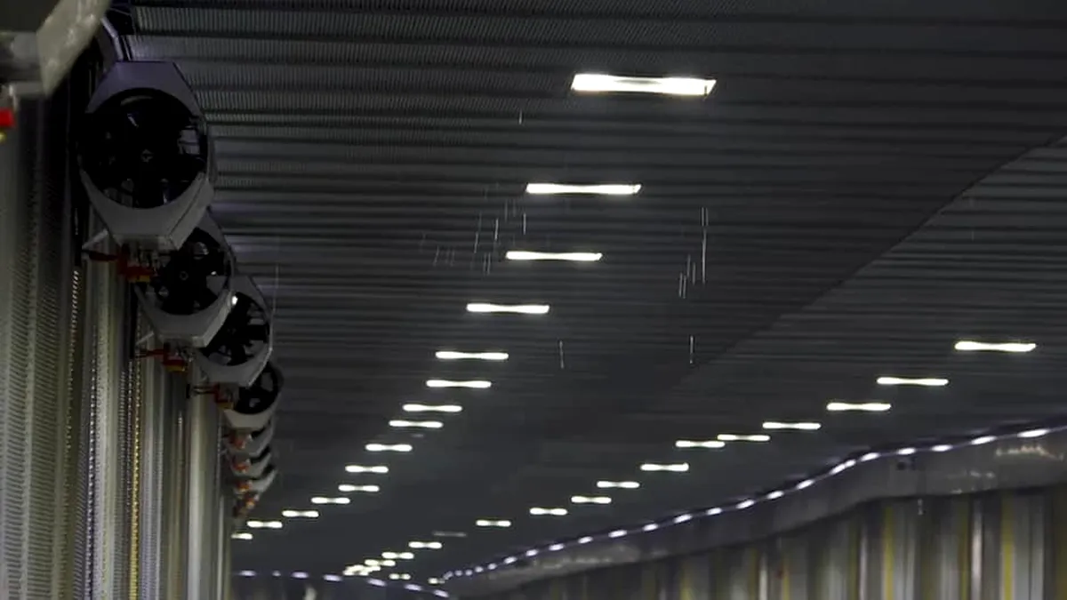 În Pasajul Unirii plouă. Cu ce explicație vine administrația locală - VIDEO