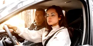 Studiu despre șoferi: Femeile conduc mai bine decât bărbații. Care sunt principalele atuuri