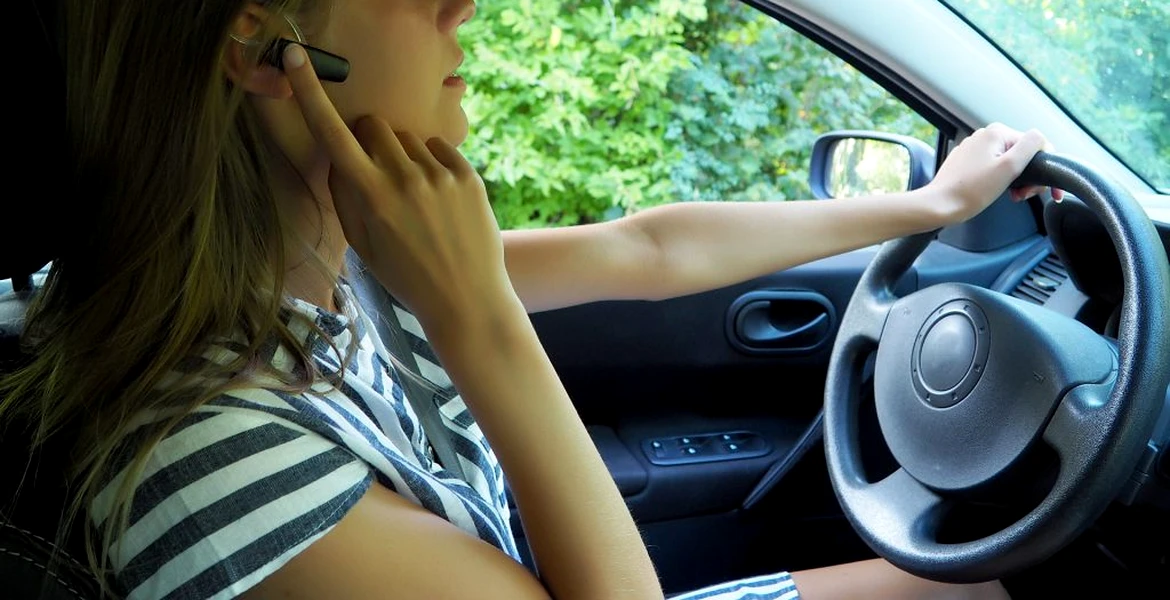 E oficial: Șoferii pot folosi telefonul în mers, în anumite condiții