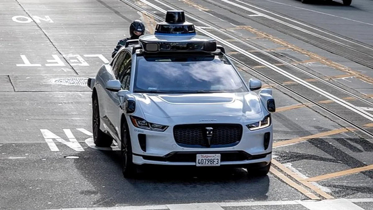 Waymo, compania dedicată taxiurilor autonome, își extinde prezența în Los Angeles