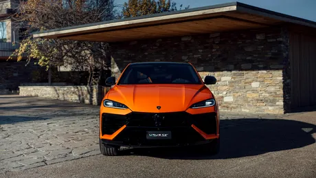 Lamborghini Urus SE este cea mai puternică versiune a SUV-ului italian. Sistemul de propulsie hibrid produce 800 CP