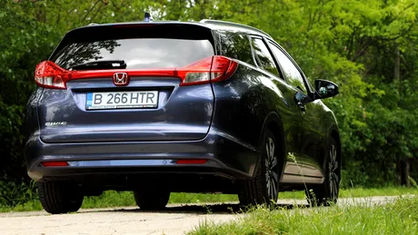 TEST în România cu Honda Civic Tourer. Geometrie cu spaţiu