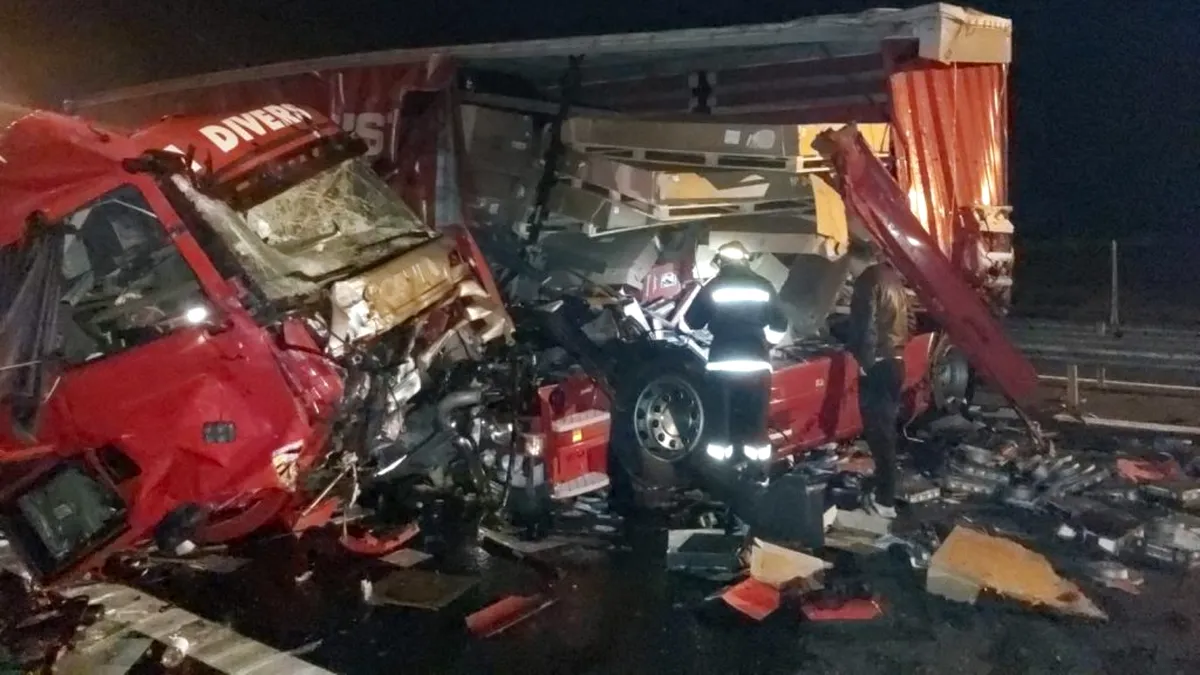 Accident spectaculos pe A1 Timișoara Lugoj: Două TIR-uri au fost pulverizate