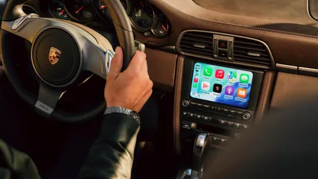Porsche lansează un nou sistem de infotainment pentru modelele anterioare. Cum poți avea Apple CarPlay pe un model de acum 17 ani