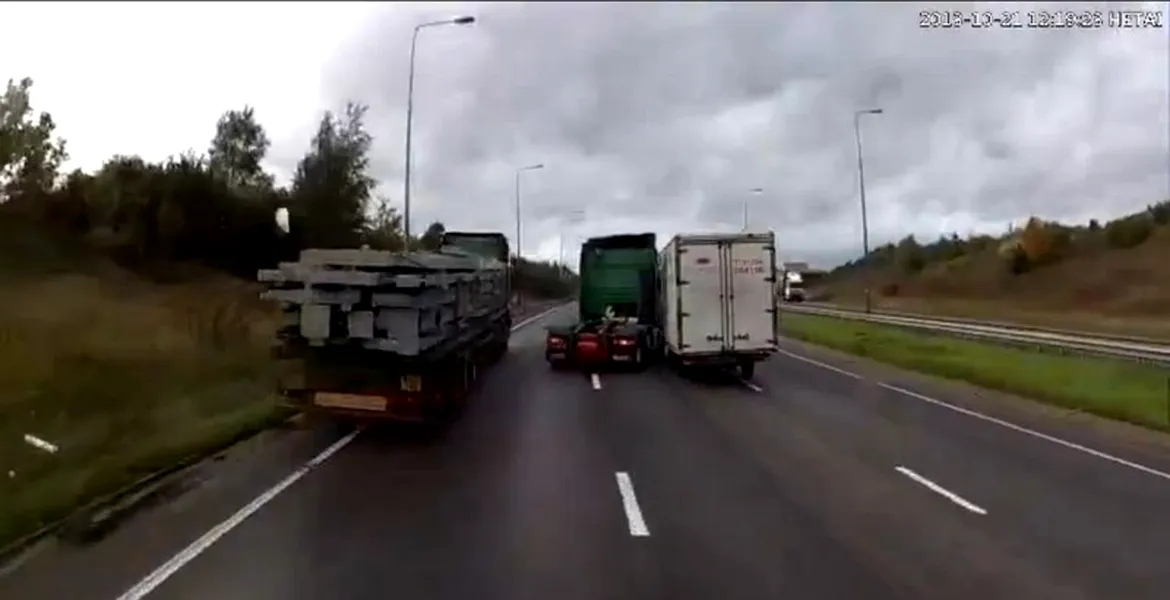 Neatenţia la volan duce la accidente! VIDEO